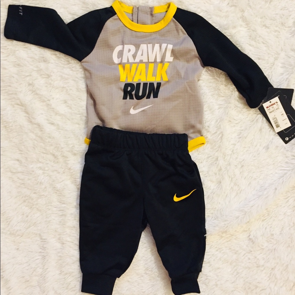 NIKE BABY 2 PIECE SET - BLACK, GREY, YELLOW - 6 M
